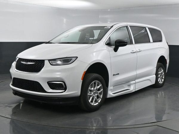 wav-2C4RC1BG3SR570906-2