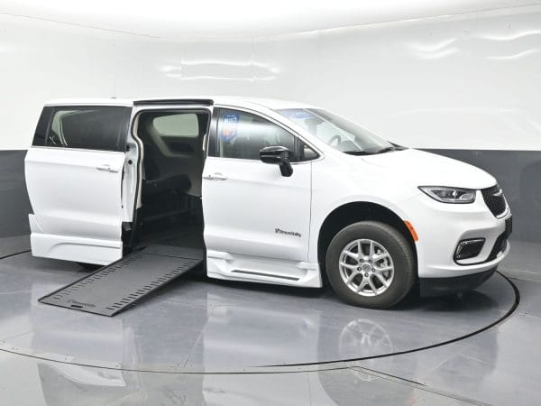 wav-2C4RC1BG8RR199123-0