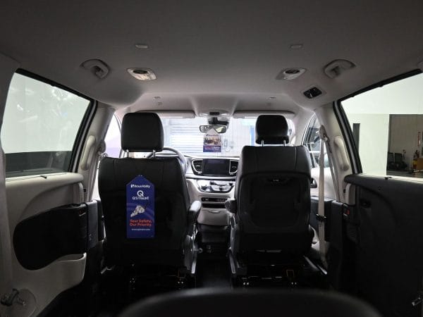 wav-2C4RC1BG8RR199123-14