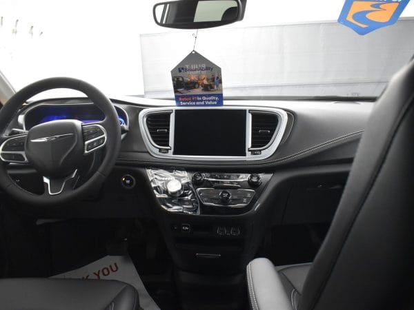 wav-2C4RC1BG0SR586240-12