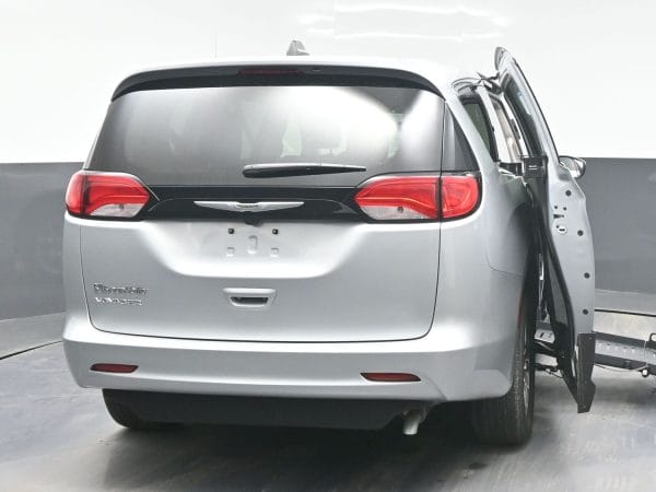 wav-2C4RC1CG4RR171785-5