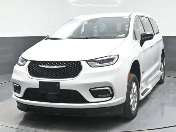 wav-2C4RC1BG6RR204383-1