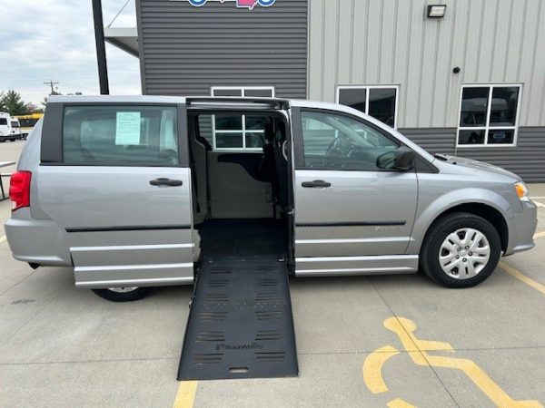 Ramp out (2) Ramp out (2)