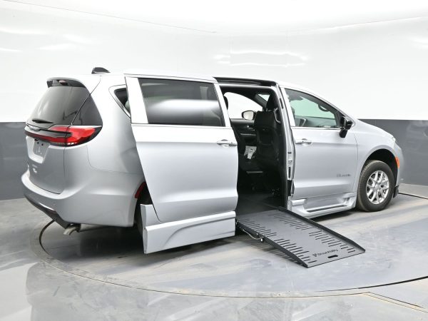 wav-2C4RC1BG3TR173732-6