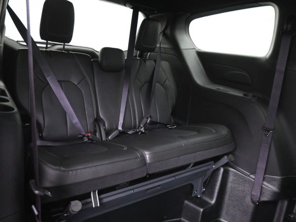 wav-2C4RC1BG3TR173732-9