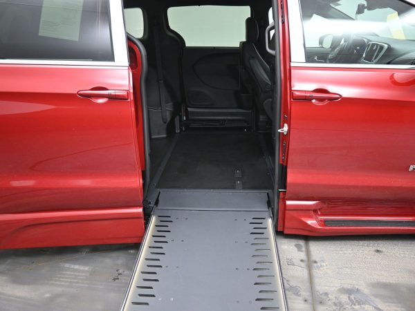 wav-2C4RC1BG7TR173720-11