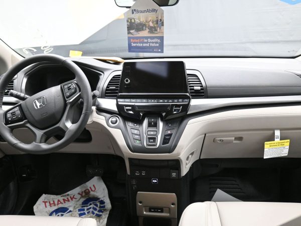 wav-5FNRL6H68TB005558-12 wav-5FNRL6H68TB005558-12