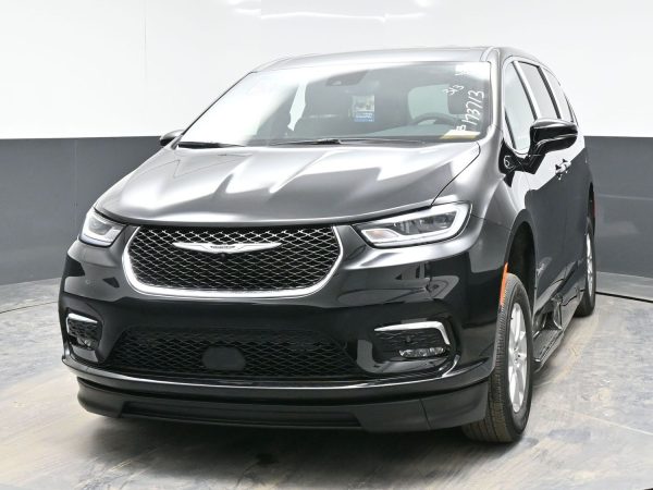 wav-2C4RC1BGXTR173713-1