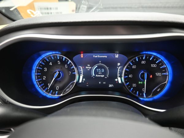 wav-2C4RC1BGXTR173713-15