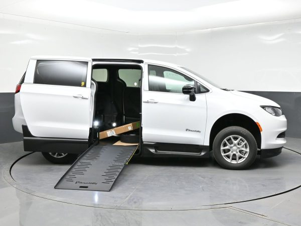 wav-2C4RC1CG8TR188550-7