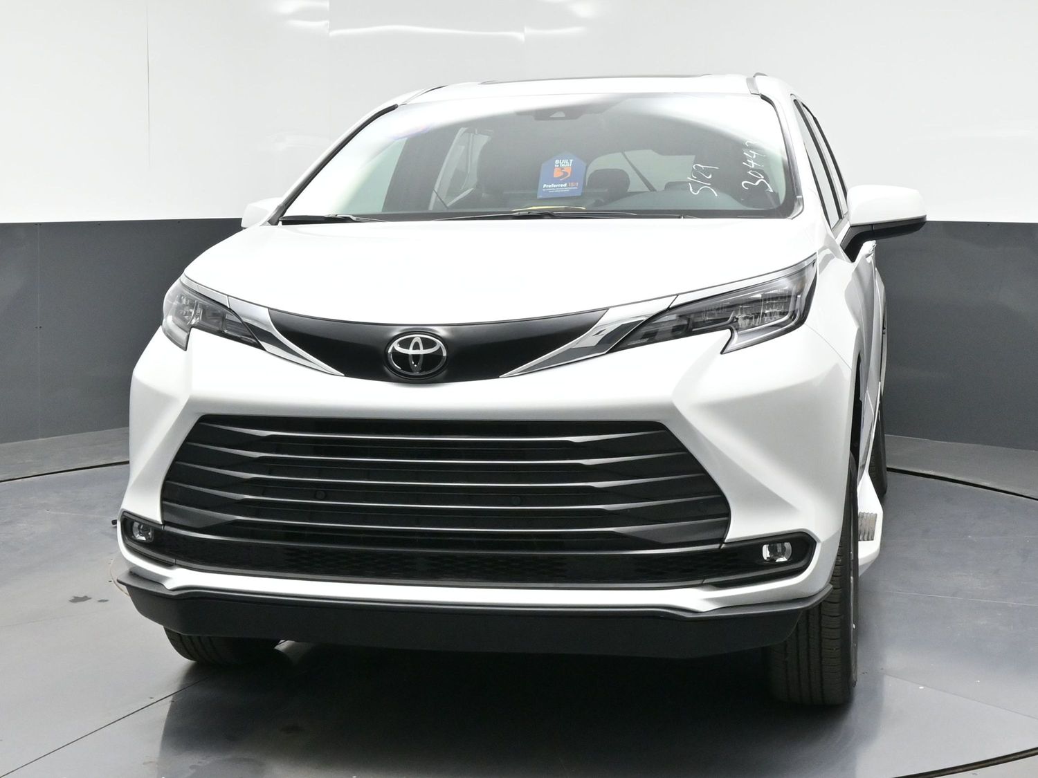 2026 Toyota Sienna's photo